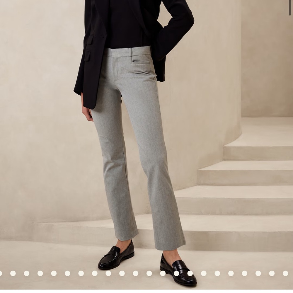 NWT Banana Republic Sloan pant. Size 2. Heather gray. Ankle length.